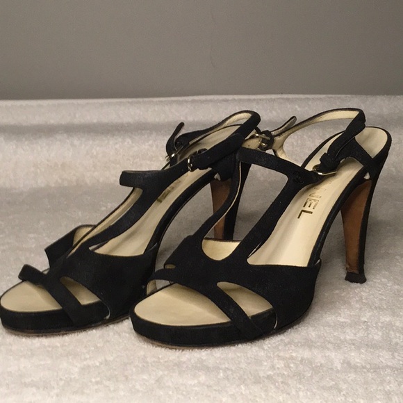 Chanel Interlocking CC Logo Suede Slingback Sandals (IT 36C / US 6C) - Picture 3 of 8